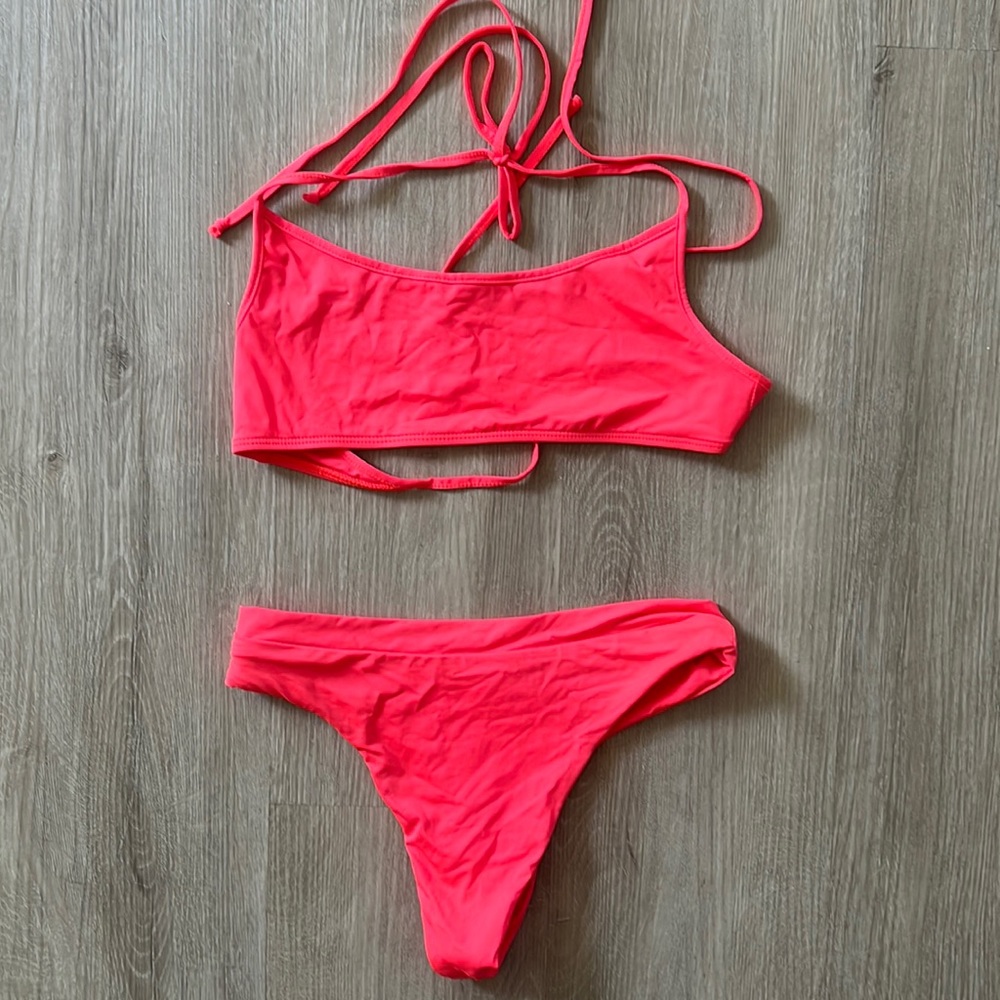 Frankie’s Bikinis Bea Bikini